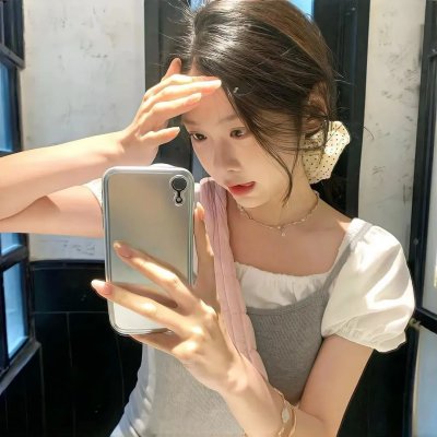 好莱坞芭比电影版 封面